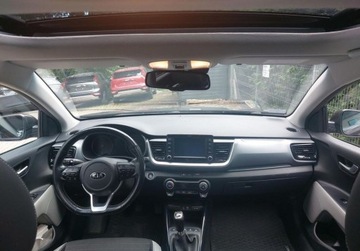 Kia Stonic Crossover 1.0 T-GDI 120KM 2019 Kia Stonic Climatronic Navi Kamera Szyberdach Tempomat Alu17 Dealer Kia, zdjęcie 20