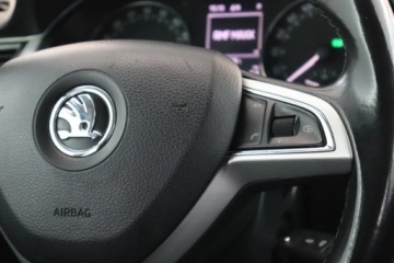 Skoda Rapid II Spaceback 1.4 TDI 90KM 2015 Skoda Rapid Spaceback 1.4 TDI, Salon Polska, DSG, zdjęcie 16