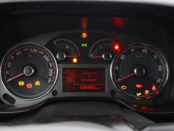 Fiat Linea Sedan 1.4 T-Jet 16v 120KM 2008 Fiat Linea 1.4 T-Jet, Klima ,Bezkolizyjny,ALU, zdjęcie 10