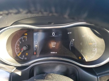 Jeep Grand Cherokee IV 2018 Jeep Grand Cherokee Laredo 2018 3.6 Benzyna 295KM, zdjęcie 9