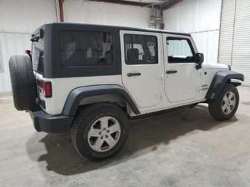 Jeep Wrangler III Unlimited Facelifting 3.6 V6 286KM 2015 Jeep Wrangler 2015, silnik 3.6, 44, od ubezpie..., zdjęcie 2