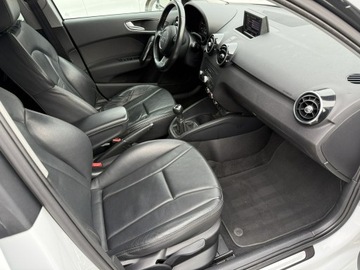 Audi A1 I Hatchback 3d 1.6 TDI 90KM 2013 Audi A1 Sportback Skóra. Led. Ksenon . Nawigacja, zdjęcie 29
