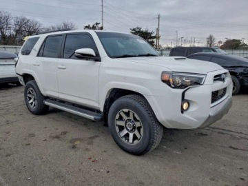 Toyota 2020 Toyota 4-Runner SR5 2020 4.0 Benzyna 270KM, zdjęcie 4