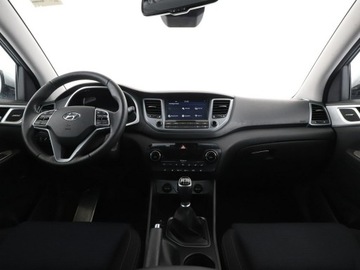 Hyundai Tucson III SUV 1.6 GDI 132KM 2015 Hyundai Tucson Navi Czujniki parkowania, zdjęcie 14