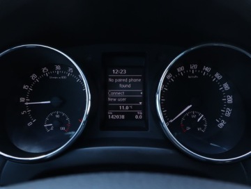 Skoda Yeti Outdoor 2.0 TDI 110KM 2014 Skoda Yeti 2.0 TDI, Salon Polska, Serwis ASO, zdjęcie 10