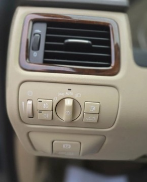 Volvo V70 III Kombi 2.5 T 231KM 2013 Volvo V70 Rezerwacja SUMMUM 2,0T 213KM R5 Kamera 2.5 Benzyna 231KM, zdjęcie 23