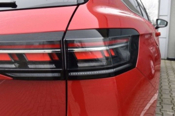 Volkswagen Passat B8 Variant Facelifting 2.0 TDI SCR 150KM 2025 Volkswagen Passat Variant 2.0TDI DSG 150KM Elegance HAK IQ.Drive SportoweZ, zdjęcie 37