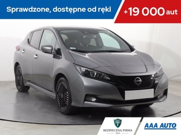Nissan Leaf II Hatchback Elektryczny 40kWh 150KM 2022 Nissan Leaf 40 kWh, Salon Polska, Serwis ASO