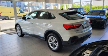 Audi Q3 II SUV 1.5 35 TFSI 150KM 2023 Audi Q3 Sportback Salon Polska Sportback bogaty dwukolorowy Coupe SUV 1.5