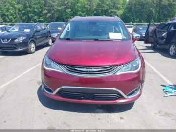 Chrysler Pacifica II 2018 Chrysler Pacifica Hybrid Limited 2018 3.6 Hybryda 260KM, zdjęcie 7