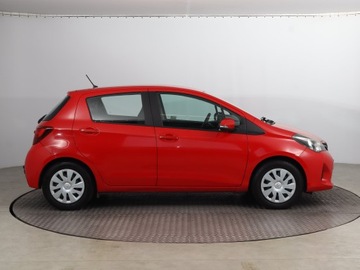 Toyota Yaris III Hatchback 5d Facelifting 1.0 VVT-i 69KM 2014 Toyota Yaris 1.0 VVT-i, Salon Polska, Serwis ASO, zdjęcie 5