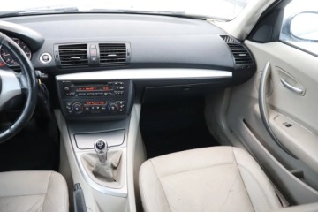 BMW Seria 1 E81/E87 Hatchback 5d E87 1.6 116i 115KM 2006 BMW 1 116i, Klima, Klimatronic,ALU, zdjęcie 7