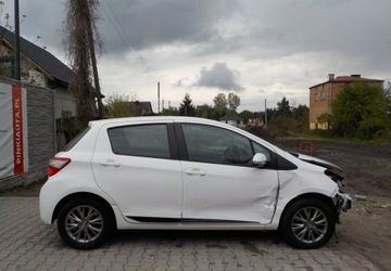 Toyota Yaris III Hatchback 5d Facelifting 2017 1.5 Dual VVT-iE 111KM 2019 Toyota Yaris Okazja 1.5 Benzyna 111KM, zdjęcie 18