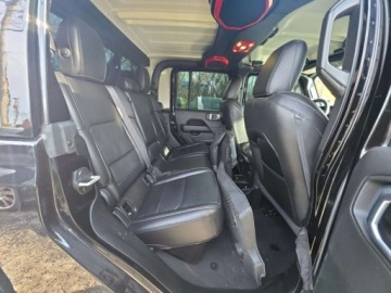 Jeep Gladiator 2021 Jeep Gladiator Overland Crew Cab Medium Bed 2021 3.6 Benzyna 285KM, zdjęcie 12