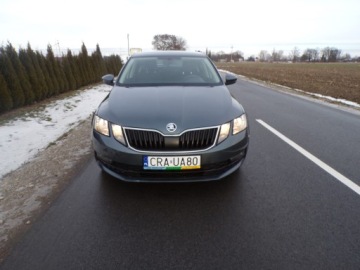 Skoda Octavia III Liftback Facelifting 1.6 TDI 115KM 2017 SKODA OCTAWIA 1.6 TDI 1 WŁAŚCICIELKA