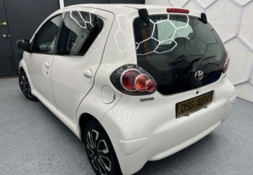 Toyota Aygo I 2013 Toyota Aygo 1.0 benzyna 1 wlasciciel 100 bezwypadkowy Benzyna 70KM, zdjęcie 12