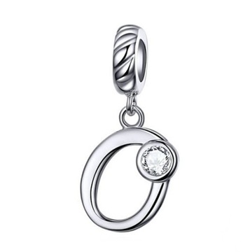 CHARMS ZAWIESZKA LITERA O Cyrkonia S925