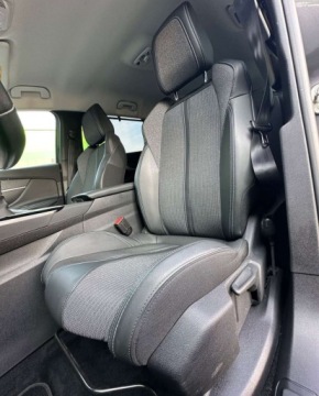 Peugeot 5008 II Crossover Facelifting 1.2 PureTech 130KM 2021 Peugeot 5008 Peugeot 5008 PureTech 130 Stop amp Start Allure Business-Paket, zdjęcie 9