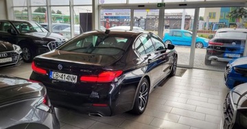 BMW Seria 5 G30-G31 2022 BMW Seria 5 Salon Polska 292KM Xdrive Mpakiet 2.0 Hybryda Plug-in 204KM