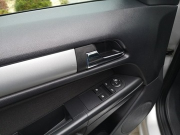 Opel Astra J Hatchback 5d 1.6 Twinport ECOTEC 115KM 2010 Opel Astra 1.6 16V 116 KM GTC Klima Parktronic Tem, zdjęcie 10