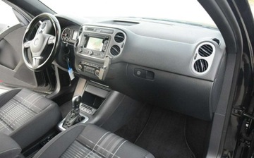 Volkswagen Tiguan I SUV Facelifting 2.0 TDI CR DPF BlueMotion 140KM 2015 Volkswagen Tiguan 2.0D Automat 4x4 2015r Navi Kamera Oryginal lakier Sprow, zdjęcie 31