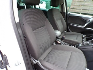 Opel Zafira C Tourer 2.0 CDTI ECOTEC 110KM 2013 Opel Zafira Gwarancja / 7 Osobowy / 2,0 CDTI, zdjęcie 31