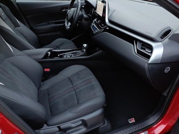 Toyota C-HR I Crossover Facelifting 1.8 Hybrid 122KM 2023 Toyota C-HR 1.8 Hybrid GPF GR Sport 1.8 Hybrid 122, zdjęcie 12