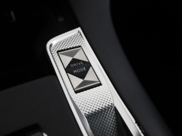  DS Automobiles DS 7 Crossback RIVOLI Panorama Navi, zdjęcie 30