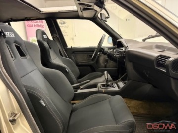 BMW Seria 3 E30 Sedan 320 i 125KM 1985 BMW Seria 3 320R6 tuning M-Technik zawieszenie walek rozrzadu fotele stan, zdjęcie 11