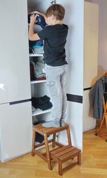 СКЛАДНОЙ МНОГОФУНКЦИОНАЛЬНЫЙ ТАБУРАТ СО СТУПЕНЬЮ