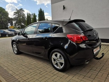 Opel Astra J Hatchback 5d 1.4 Turbo ECOTEC 140KM 2012 Opel Astra 1.4 16v 140KM Klima Tempomat Sensory, zdjęcie 8