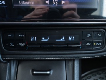 Toyota Corolla XI Sedan Facelifting 1,6 Valvematic 132KM 2017 Toyota Corolla 1.6 Valvematic, Salon Polska, zdjęcie 12