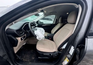 Ford Kuga III 2021 Ford Kuga 2021 Ford Kuga 4x4 - w POLSCE po wszystkich oplatach 1.5 Benzyna, zdjęcie 11