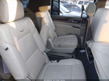 Cadillac Escalade III 2021 Cadillac Escalade ESV Sport Platinum 2021 6.2 Benzyna 420KM, zdjęcie 13