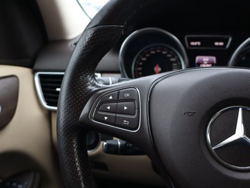 Mercedes GLE W166/C292 SUV 3.0 350d 258KM 2016 Mercedes GLE GLE 350 d, Salon Polska, zdjęcie 15