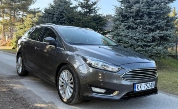 Ford Focus III Kombi Facelifting 1.0 EcoBoost 125KM 2015 Ford Focus Ford Focus 1.0 EcoBoost Titanium Benzyna 125KM, zdjęcie 3