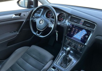 Volkswagen Golf VII Variant Facelifting 1.6 TDI-CR DPF BMT 115KM 2018 Volkswagen Golf Variant Comfortline Pakiety, ACC, ergoActive z masazem, G, zdjęcie 14
