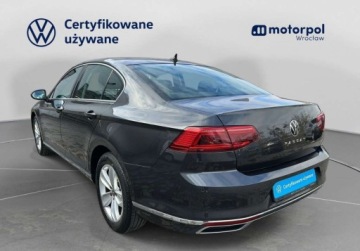 Volkswagen Passat B8 Variant Facelifting 2.0 TDI SCR 200KM 2022 Volkswagen Passat Elegance Pakiety, ACC, LED Matrix, ergoComfort z masaze, zdjęcie 1