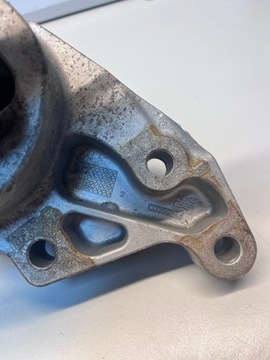 UCHYCENÍ ULOŽENÍ PŘEVODOVKY FORD G3350244