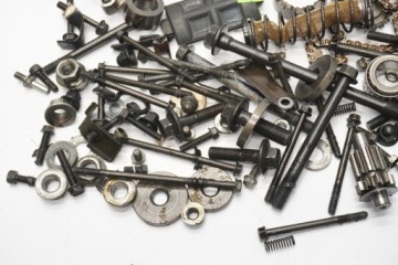 SUZUKI VZ 1600 MARUDER 04-05 БОЛТЫ ВИНТЫ