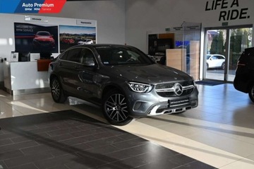 Mercedes GLC C253 SUV 2.0 250 211KM 2019 Mercedes-Benz GLC FV23Reflektory LED StatyczneAktywny Asystent Parkowania