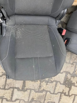 FORD B-MAX 2014 SEDADLO PRAVÝ
