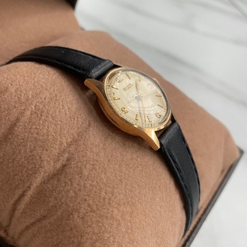 ЧАСЫ DOXA 585 14K ЖЕНСКИЕ ЗОЛОТЫЕ