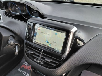 Peugeot 2008 I SUV Facelifting 1.2 PureTech 110KM 2016 Peugeot 2008 Lift Navi Klimatronik Sensor PDC Alu Serwis 1.2 Benzyna 110KM, zdjęcie 12