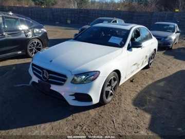 Mercedes Klasa E W213 2019 Mercedes-Benz Klasa E 2019r., 4MATIC, od ubezpieczalni 2.0 Benzyna 241KM, zdjęcie 2
