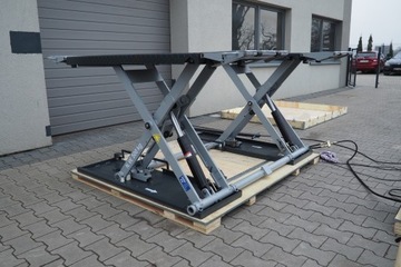 Ножничный подъемник Grubber грузоподъемностью 3,5 тонны, мобильный