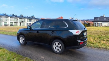 Mitsubishi Outlander III 2013 Mitsubishi Outlander 2.3 DID Intense+ 4WD 2013r, zdjęcie 26