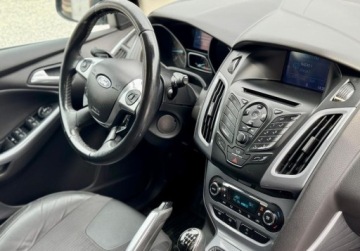 Ford Focus III Kombi 1.6 Duratorq TDCi DPF 115KM 2012 Ford Focus SW 1.6 TDCI 115KM PDC Navi Led grzana szyba serwis ASO 1.6 115KM, zdjęcie 32