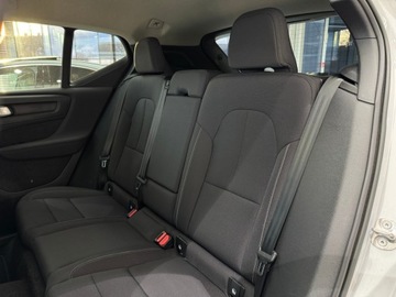 Volvo XC40 Crossover Plug-In Facelifting 1.5 T4 211KM 2022 Volvo XC 40 T4 Plug In Inscription / CarPlay / Naw, zdjęcie 11