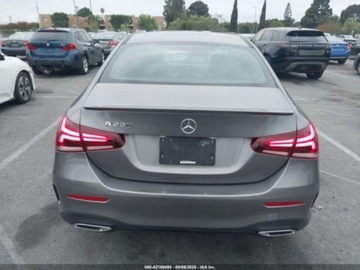 Mercedes Klasa A W177/V177 2019 Mercedes-Benz Klasa A 220 2019 2.0l 2.0 Benzyna 188KM, zdjęcie 4